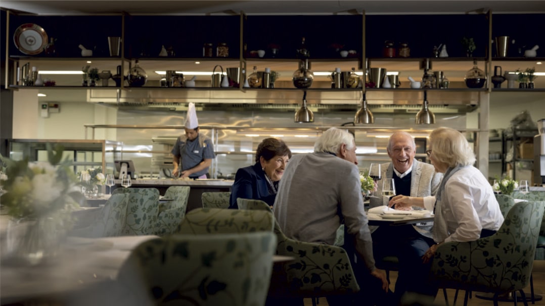 Morgan Glen Iris - group of people enjoying a meal in the dining room