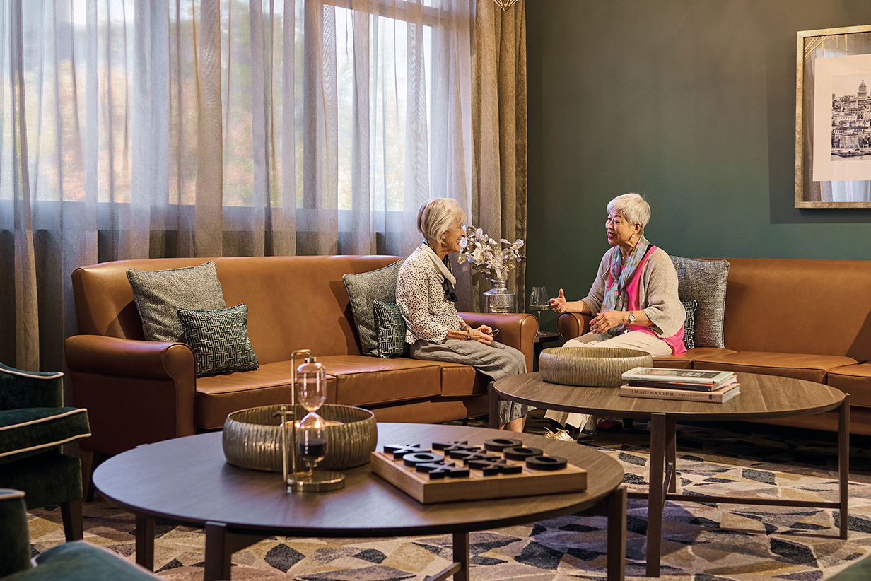 One Fell Swoop - Ladies in lounge